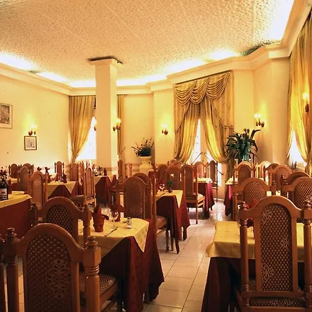 Hotel Du Pacha-2